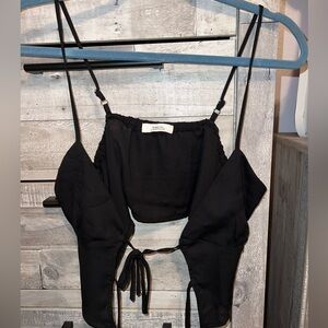 Going out top. Tied in the front tank top with mesh🩷